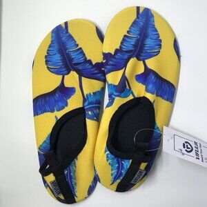 NEW in package water, sand, yoga shoes in size 38-39 (8-9W, 6M) yellow tropical
